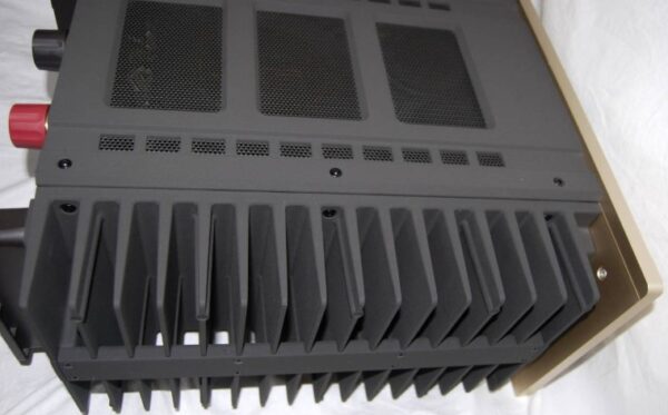 【希少・極上品・メンテナンス済】 Accuphase M-2000 モノラル パワーアンプ アキュフェーズ - 画像 (4)